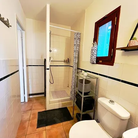 Maisonette Bezouce, Calme Et Accueillant Bezouce