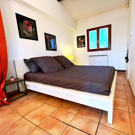 Maisonette Bezouce, Calme Et Accueillant * Bezouce