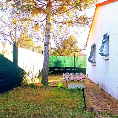 Maisonette Bezouce, Calme Et Accueillant Holiday home *